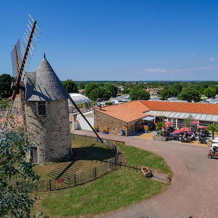Camping Le Moulin De La Salle Les Sables-d'Olonne Exterior photo