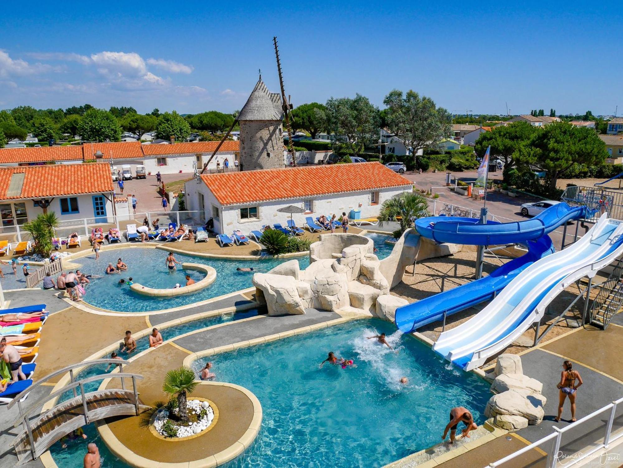 Camping Le Moulin De La Salle Les Sables-d'Olonne Exterior photo